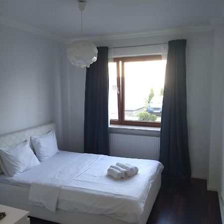 House4You Apartament Sakura Airport Chopin Warszawa Exteriör bild
